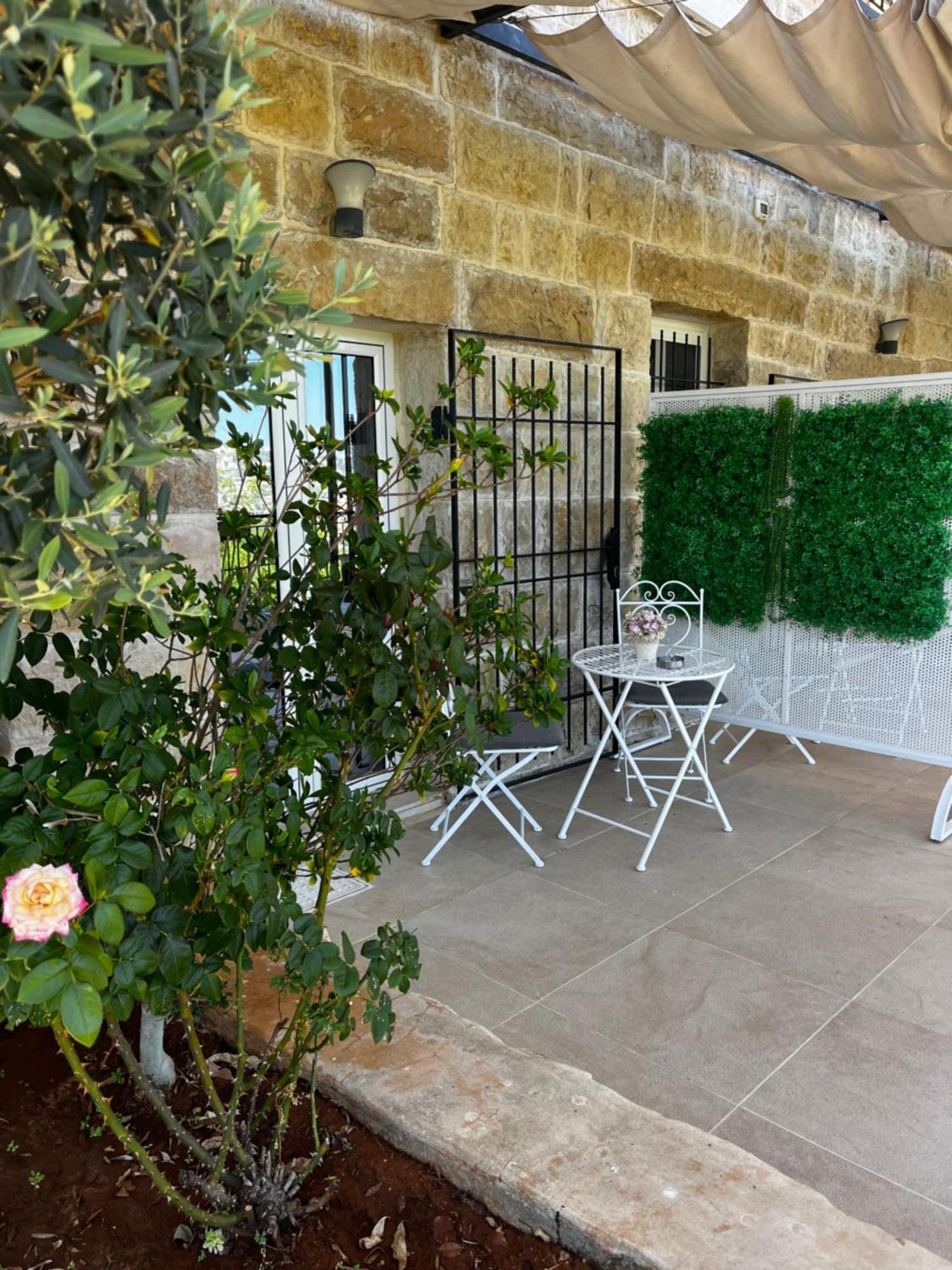 Beit Lebbos Boutique Hotel Beiteddine Esterno foto