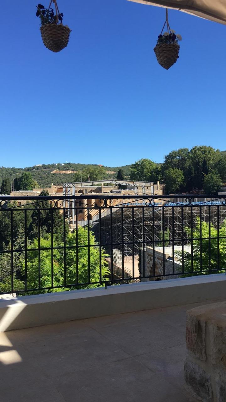 Beit Lebbos Boutique Hotel Beiteddine Esterno foto